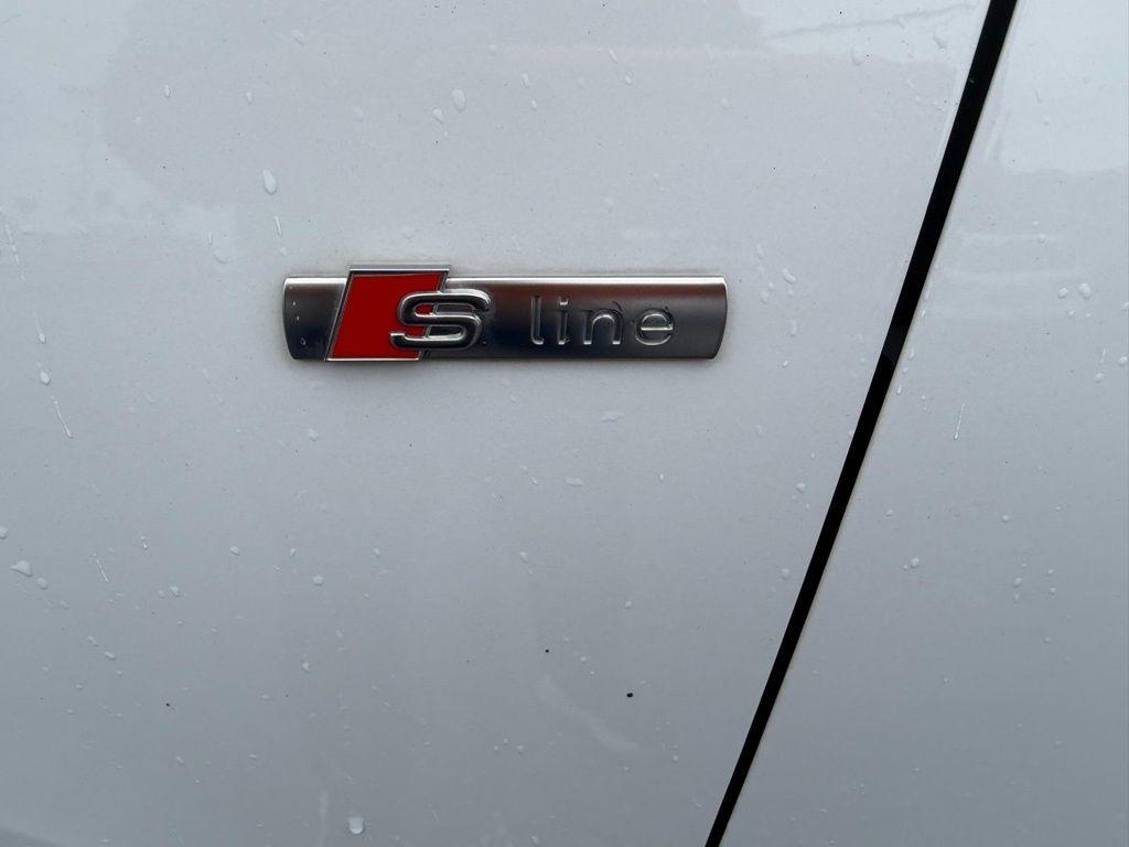 Audi Q3 S line Premium quattro 2024