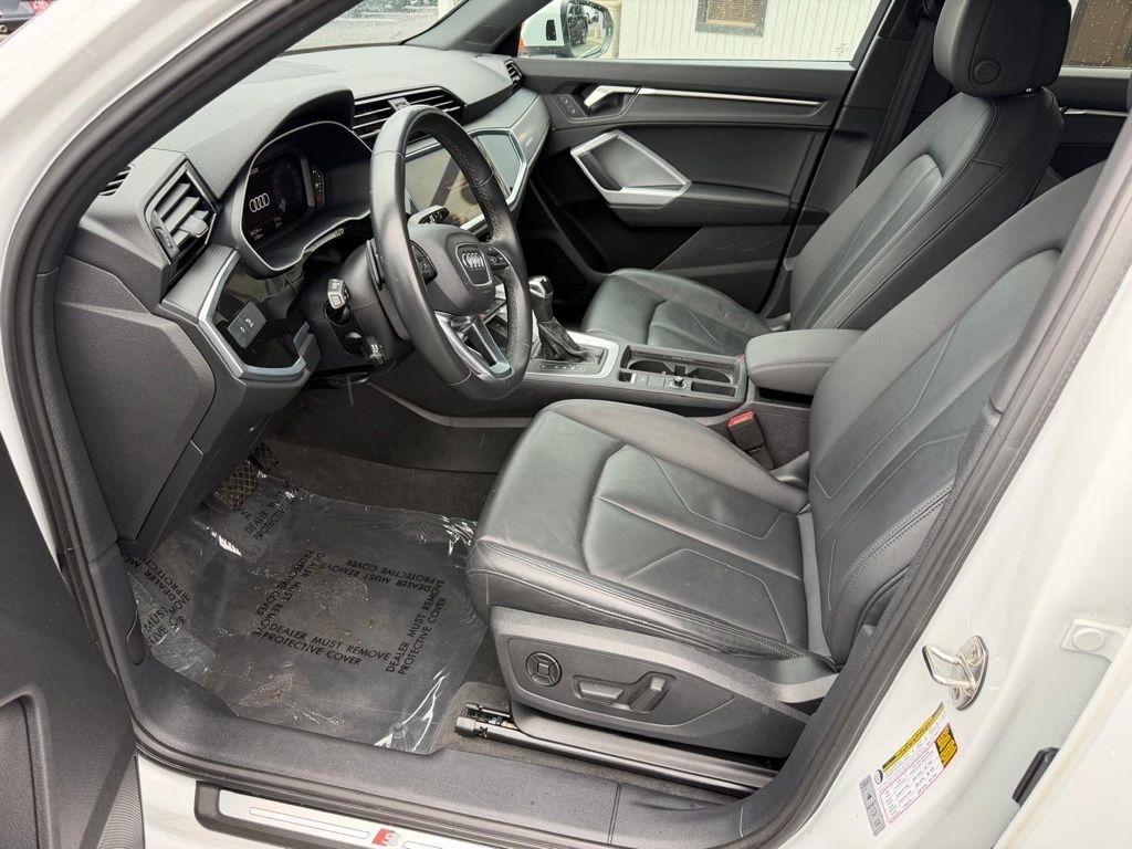Audi Q3 S line Premium quattro 2024