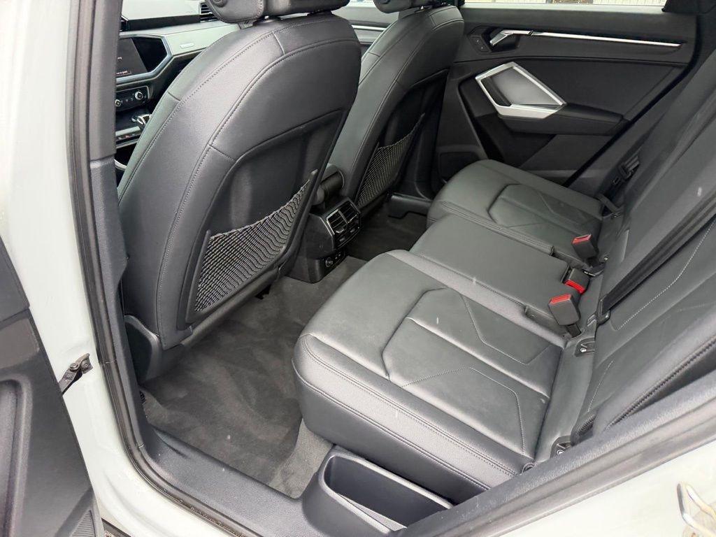 Audi Q3 S line Premium quattro 2024