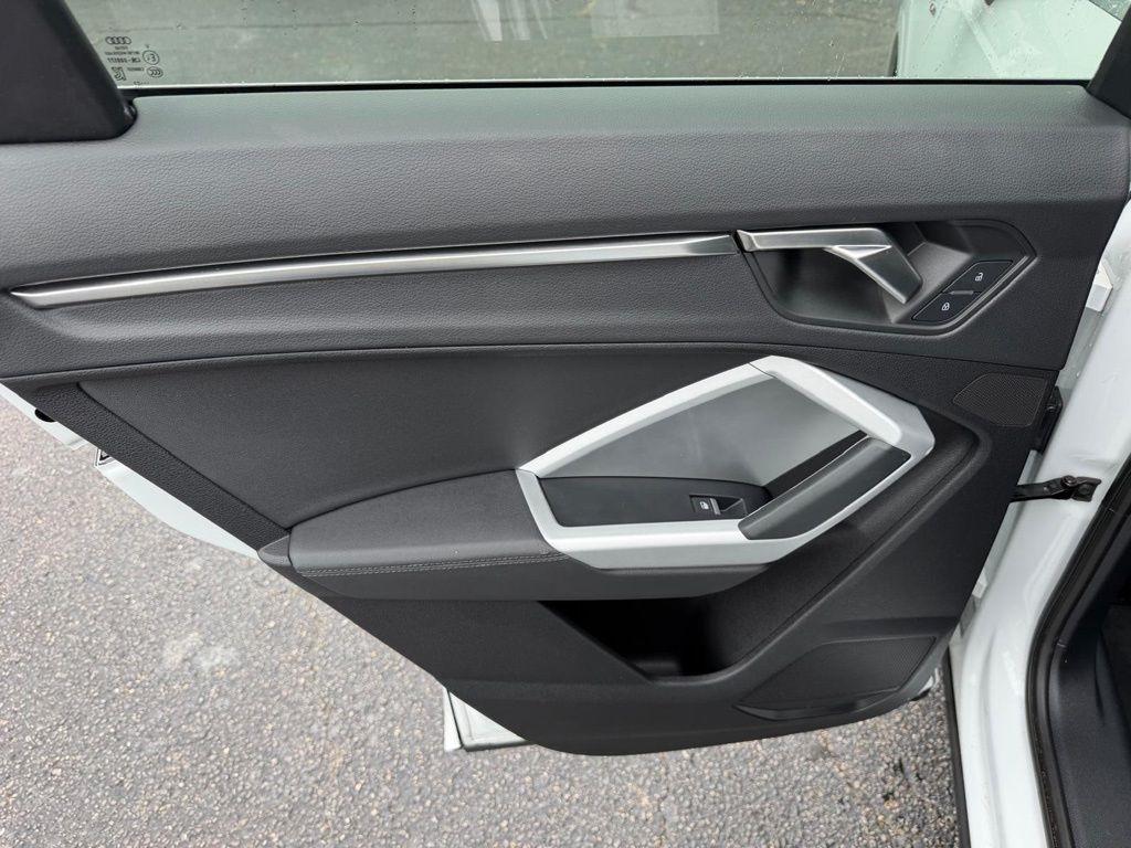 Audi Q3 S line Premium quattro 2024