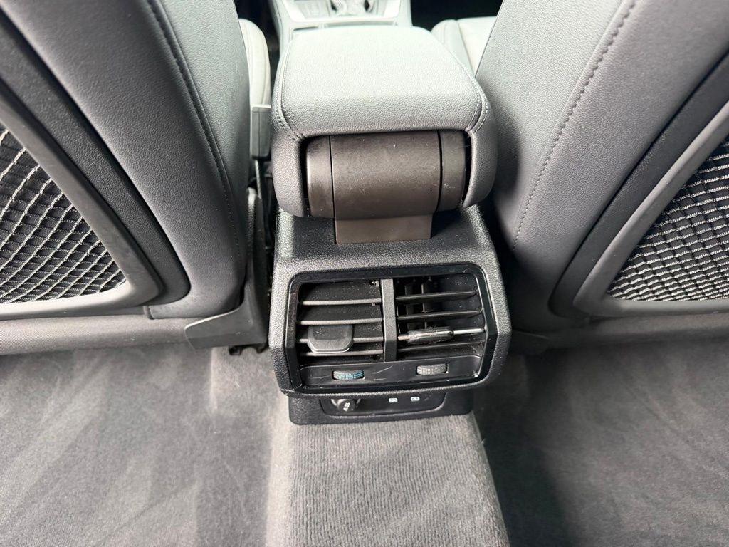 Audi Q3 S line Premium quattro 2024