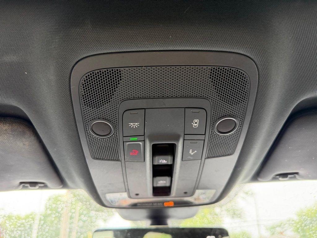 Audi Q3 S line Premium quattro 2024