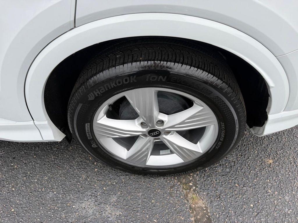 Audi Q4 e-tron Premium Plus quattro 2022
