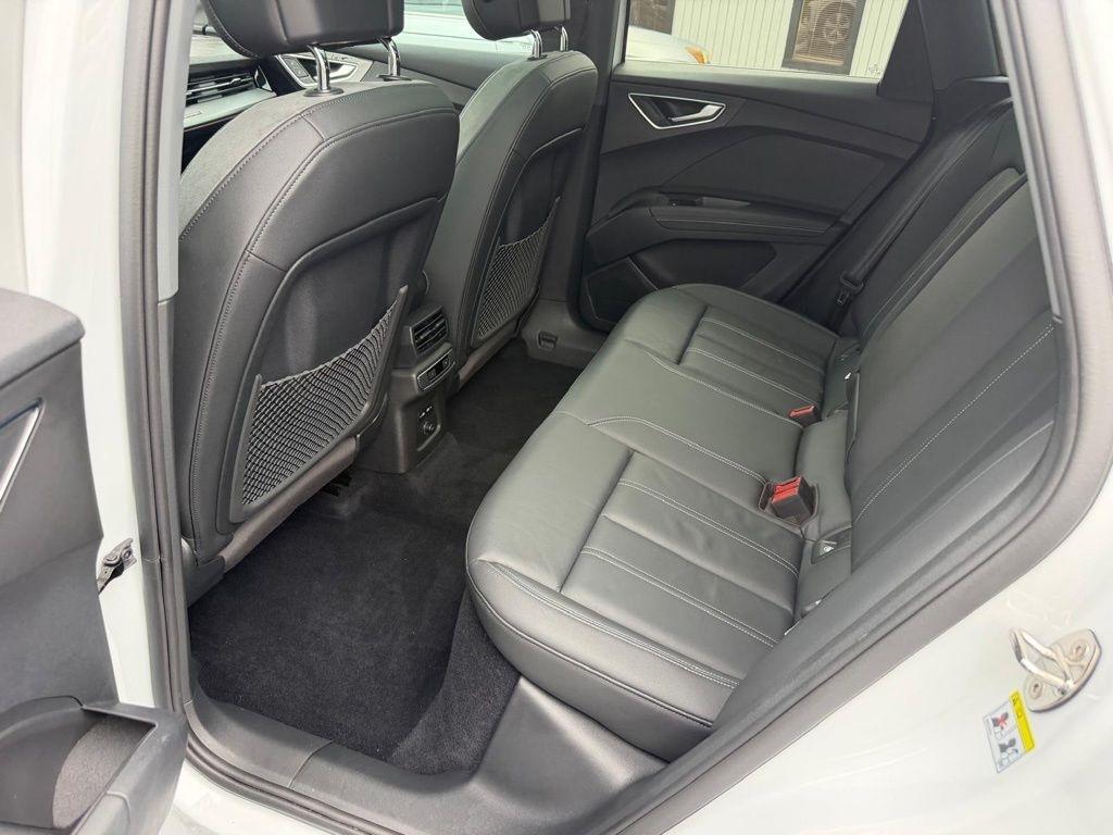 Audi Q4 e-tron Premium Plus quattro 2022