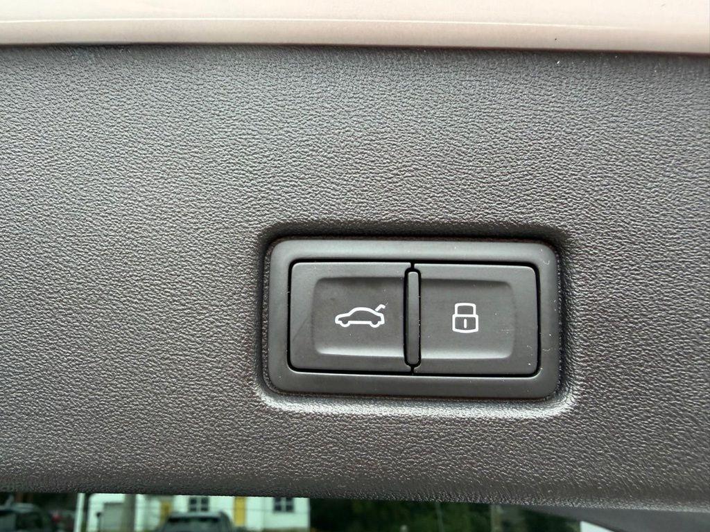Audi Q4 e-tron Premium Plus quattro 2022