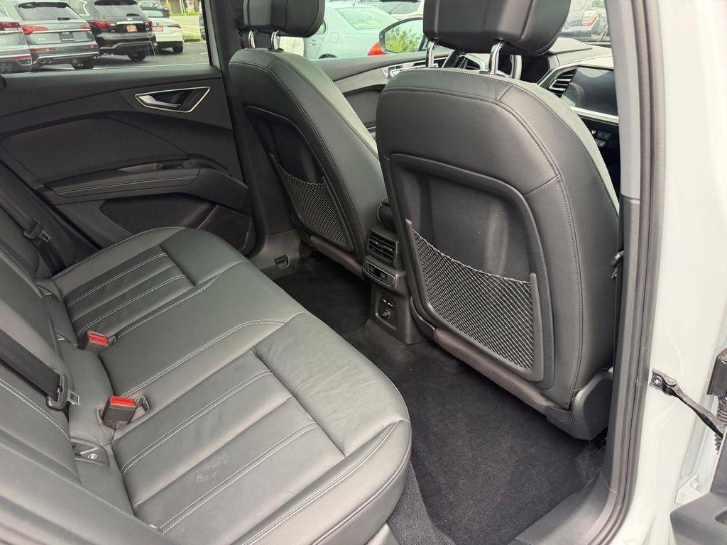 Audi Q4 e-tron Premium Plus quattro 2022