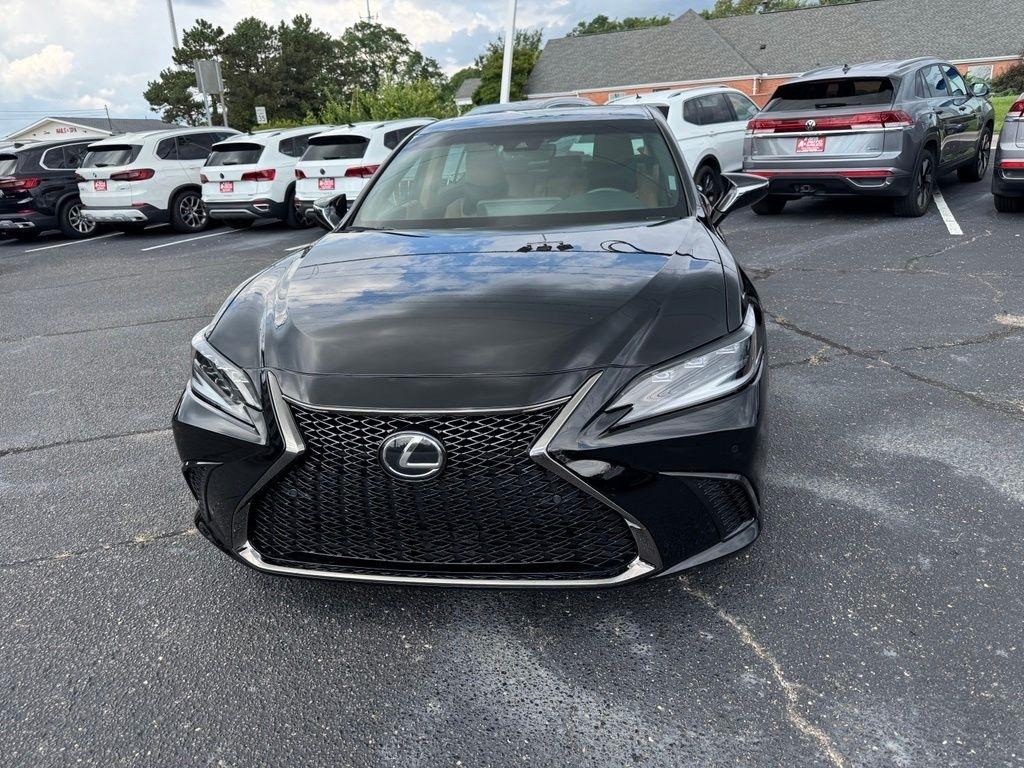 Lexus ES 300h 2025