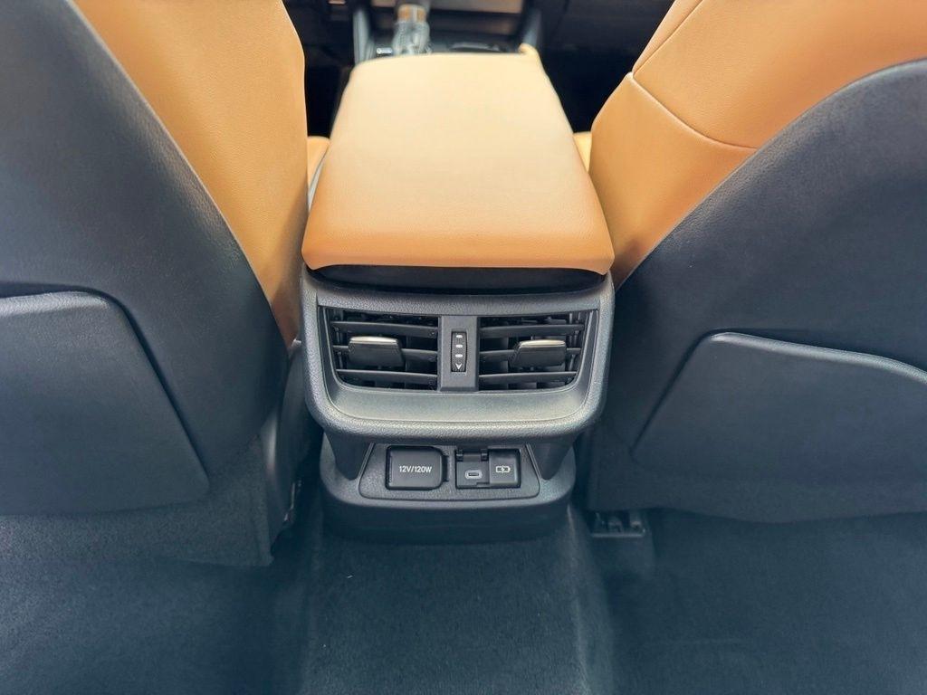 Lexus ES 300h 2025