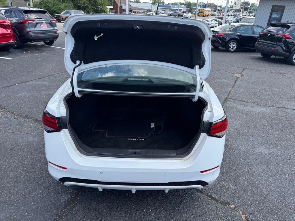 Nissan Sentra SV 2025