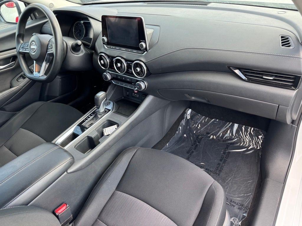 Nissan Sentra SV 2025