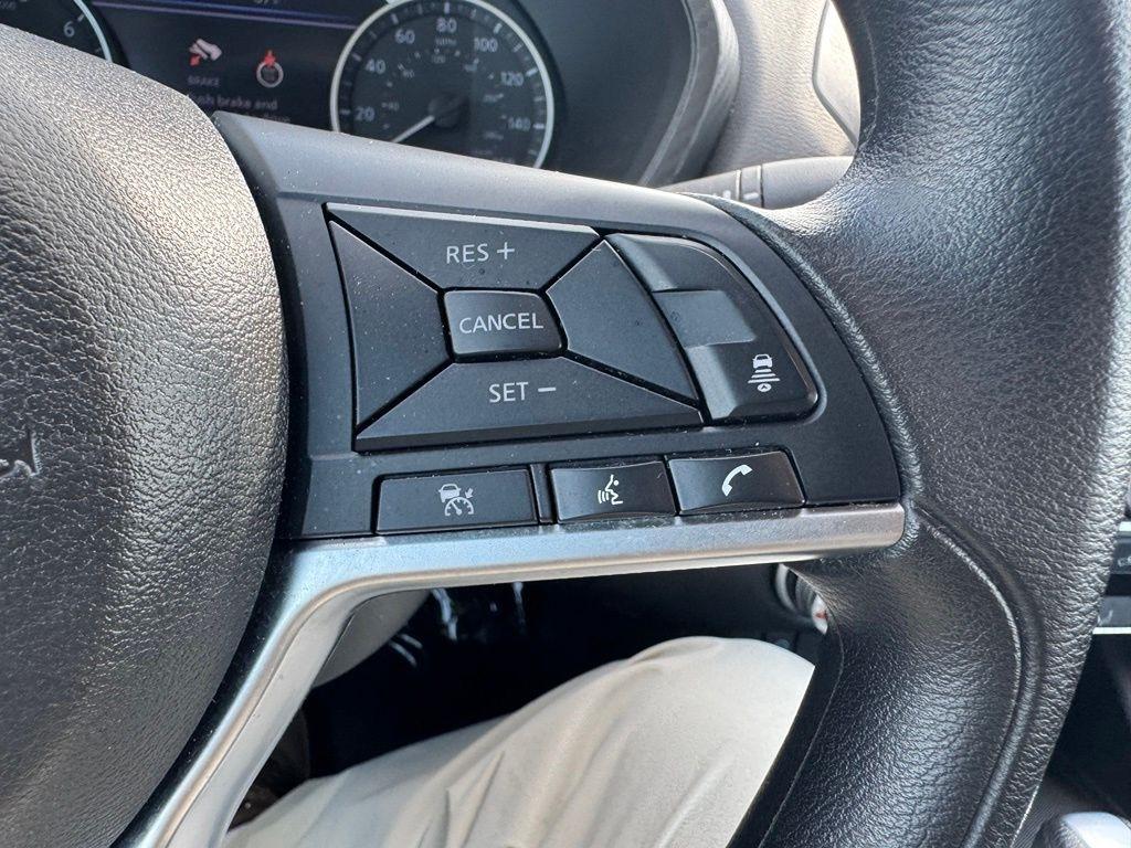 Nissan Sentra SV 2025
