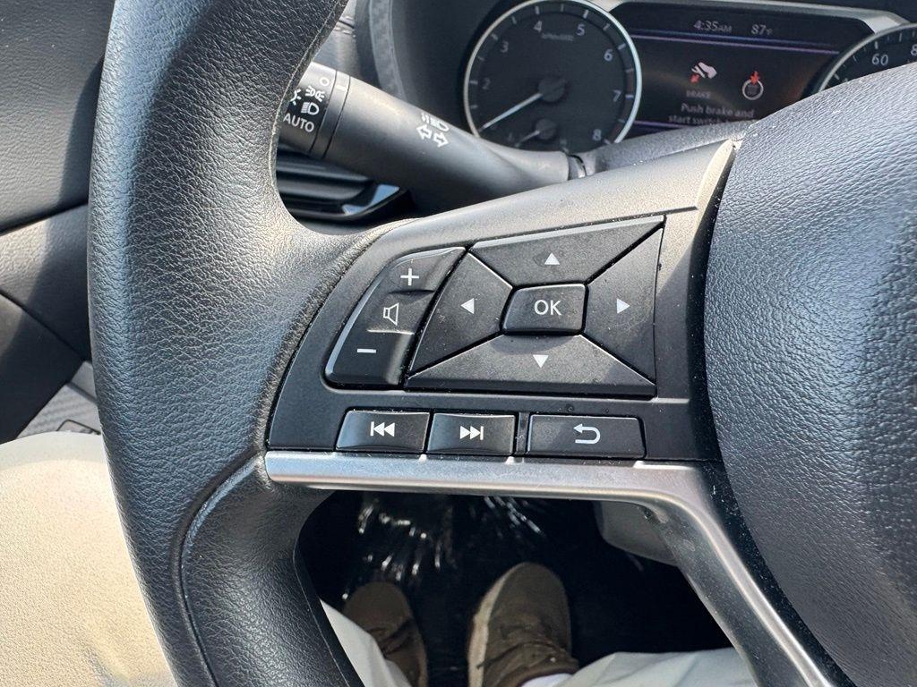 Nissan Sentra SV 2025