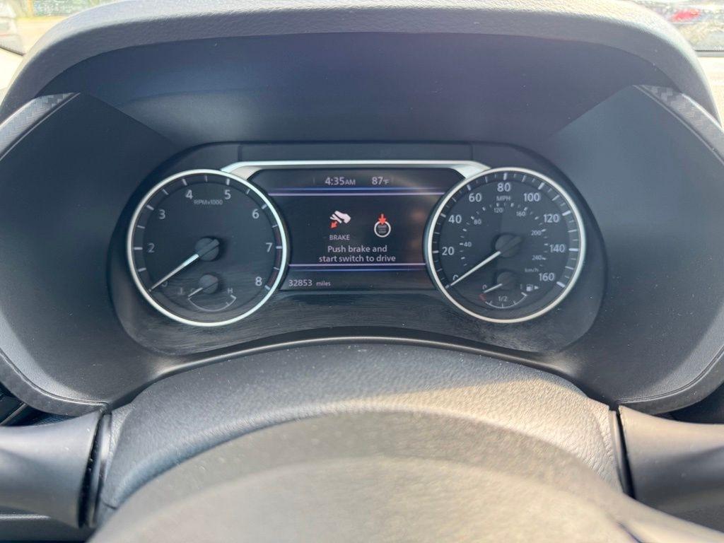 Nissan Sentra SV 2025