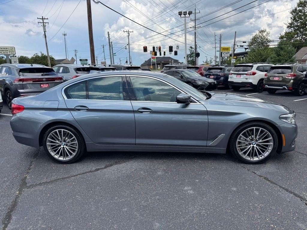 BMW 5-Series 530i xDrive 2019