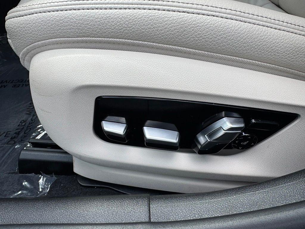 BMW 5-Series 530i xDrive 2019