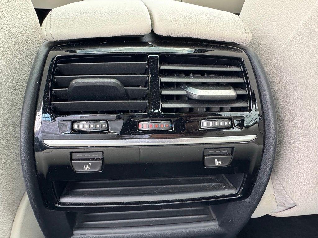 BMW 5-Series 530i xDrive 2019