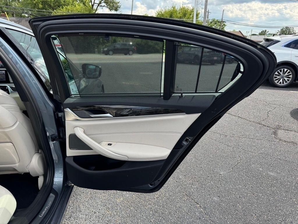 BMW 5-Series 530i xDrive 2019