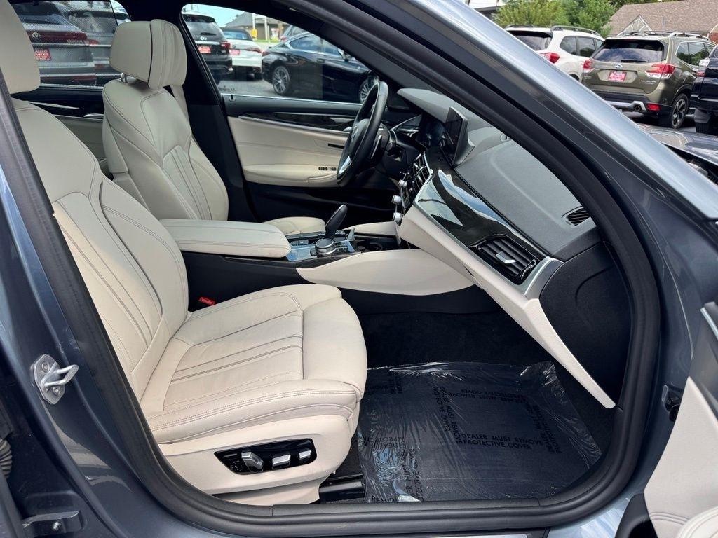 BMW 5-Series 530i xDrive 2019