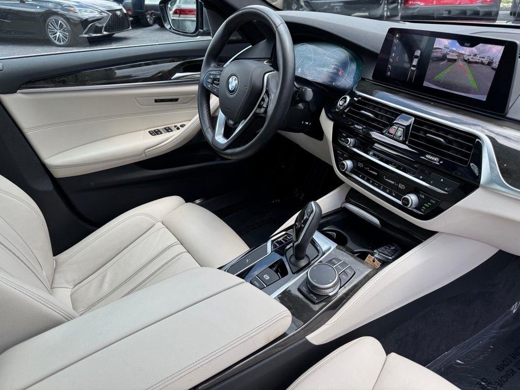 BMW 5-Series 530i xDrive 2019