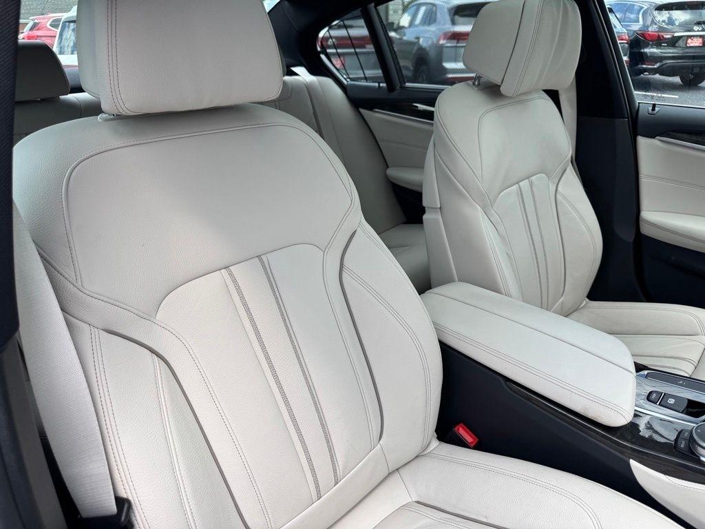 BMW 5-Series 530i xDrive 2019