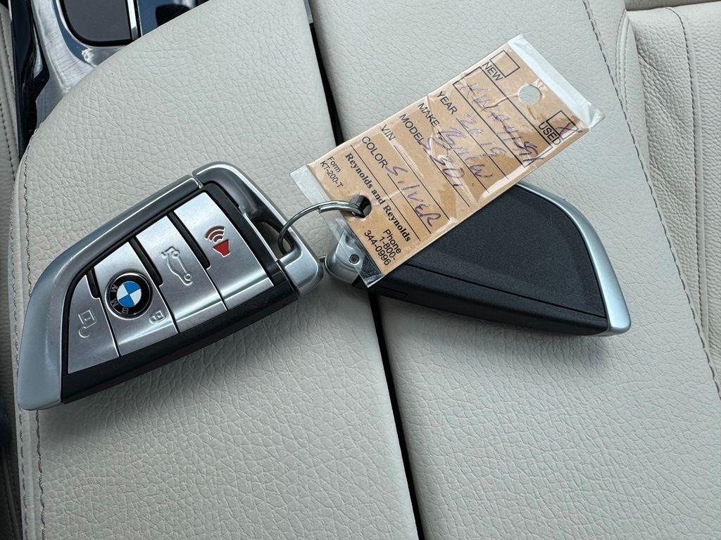 BMW 5-Series 530i xDrive 2019