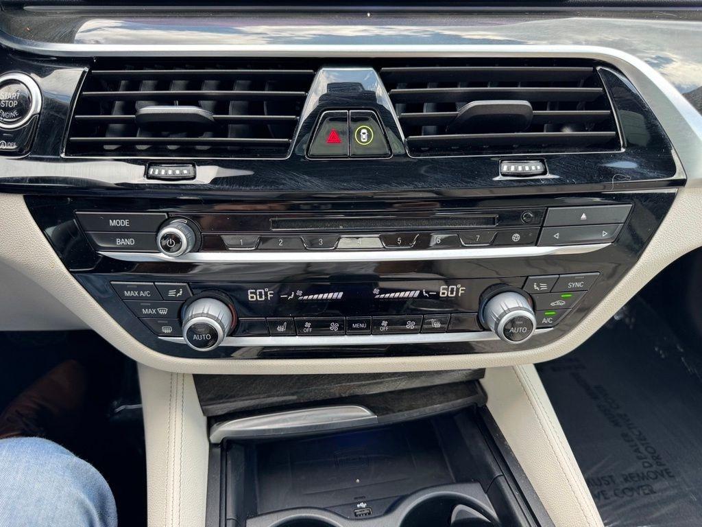 BMW 5-Series 530i xDrive 2019
