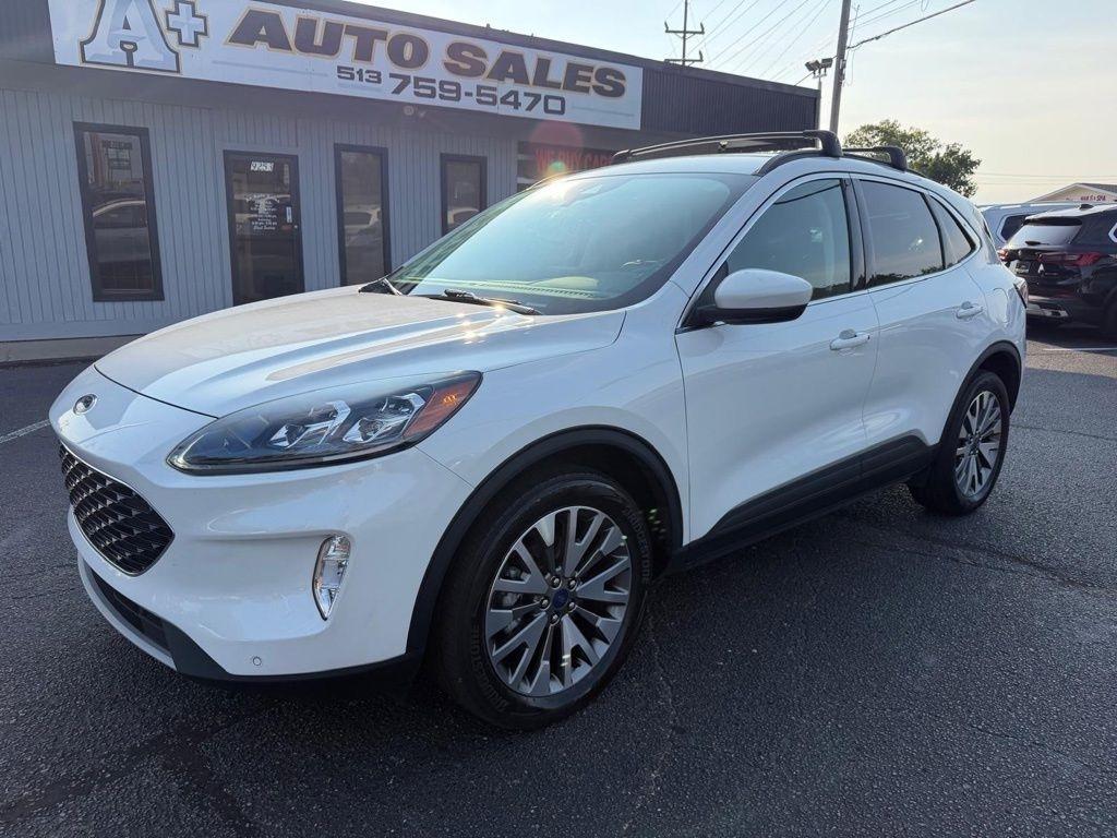 Ford Escape Titanium 4WD 2022