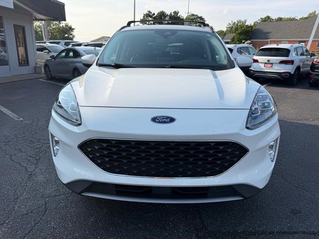 Ford Escape Titanium 4WD 2022