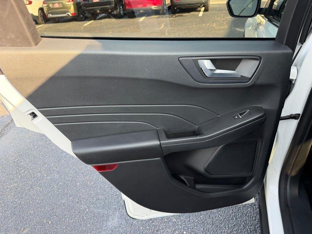 Ford Escape Titanium 4WD 2022