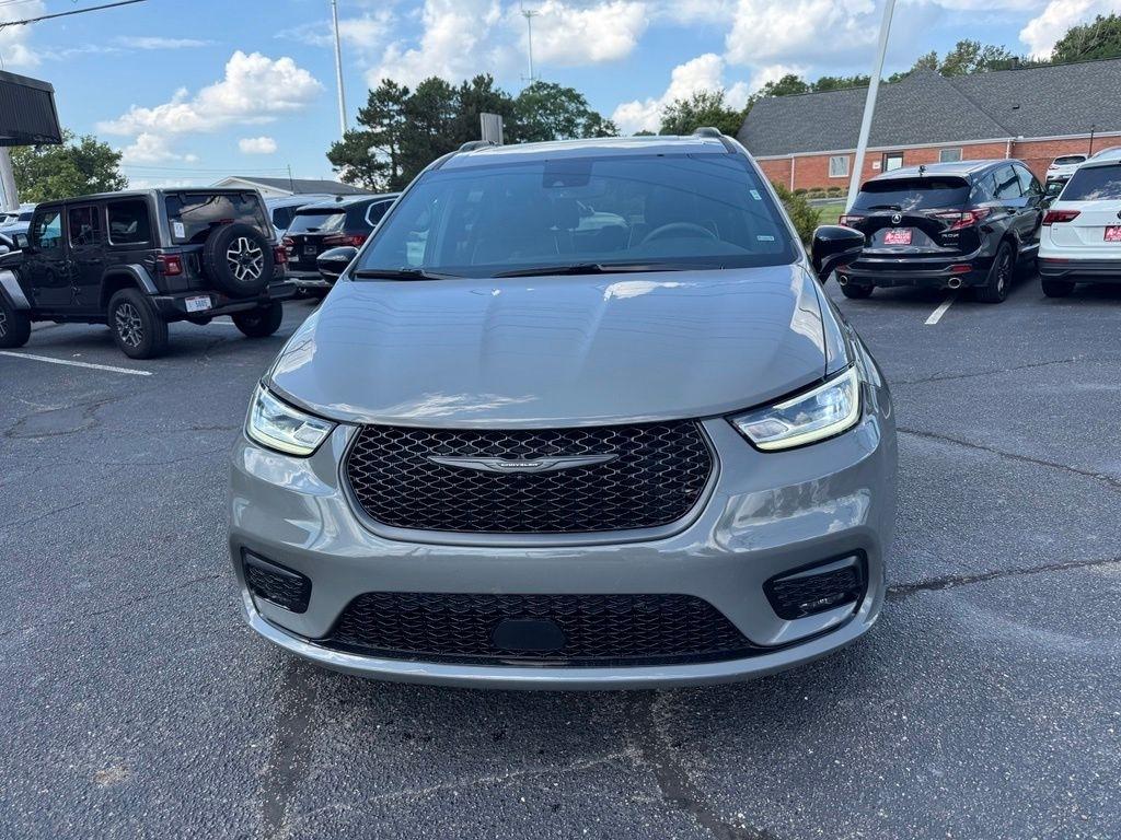 Chrysler Pacifica Limited 2025