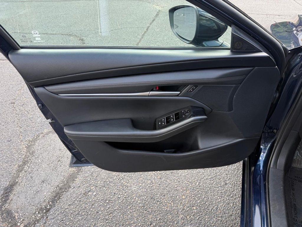 Mazda MAZDA3 Select 2024