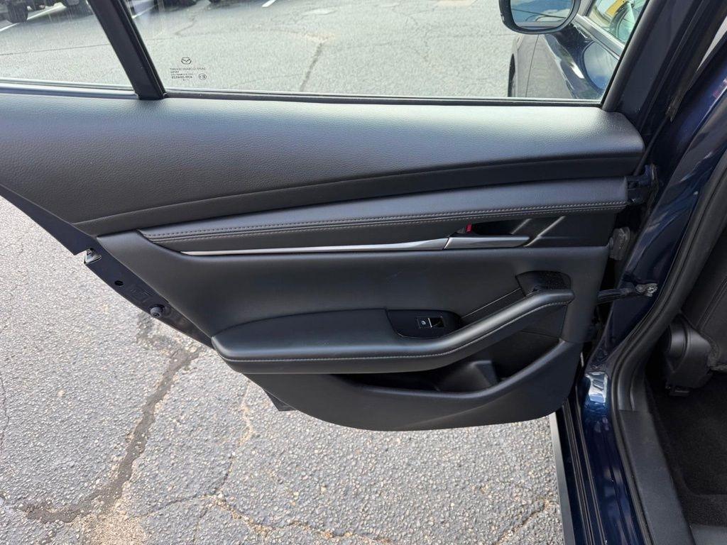 Mazda MAZDA3 Select 2024