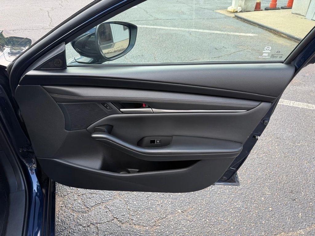 Mazda MAZDA3 Select 2024