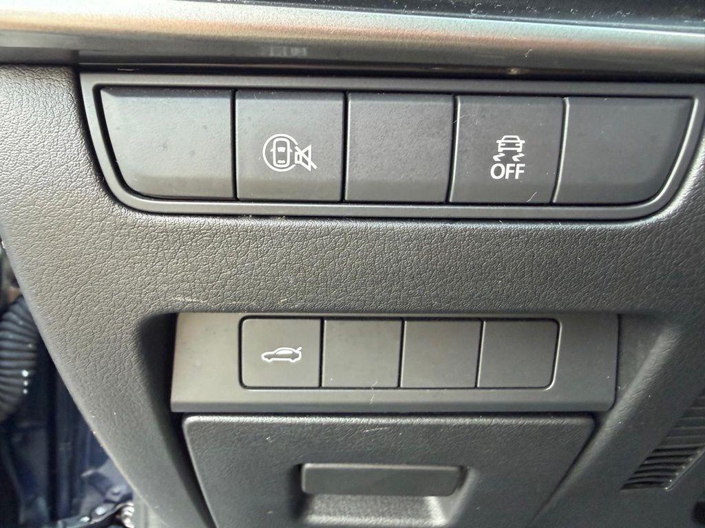 Mazda MAZDA3 Select 2024