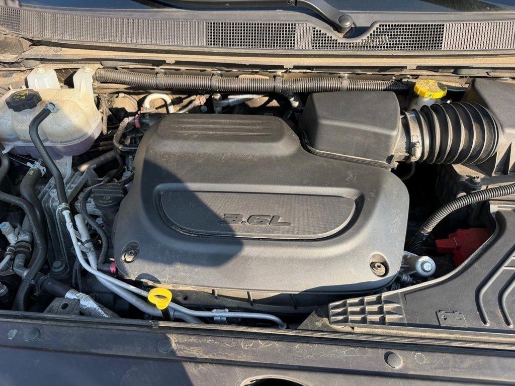 Chrysler Pacifica Touring L 2024
