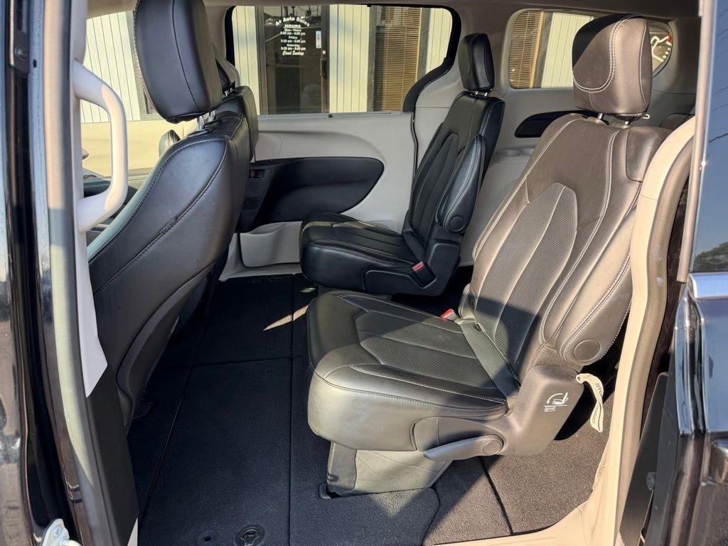 Chrysler Pacifica Touring L 2024