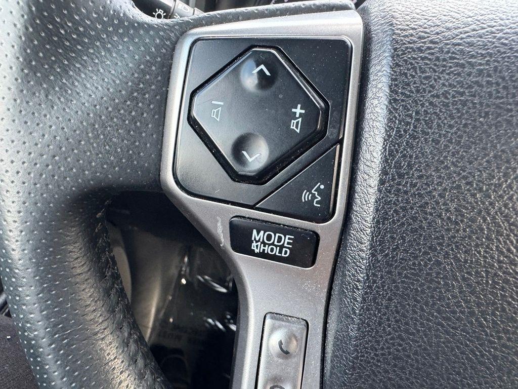 Toyota 4Runner SR5 4WD 2024