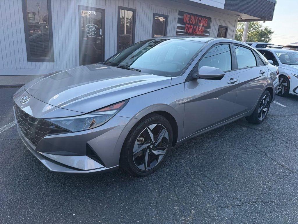Hyundai Elantra SEL 2023