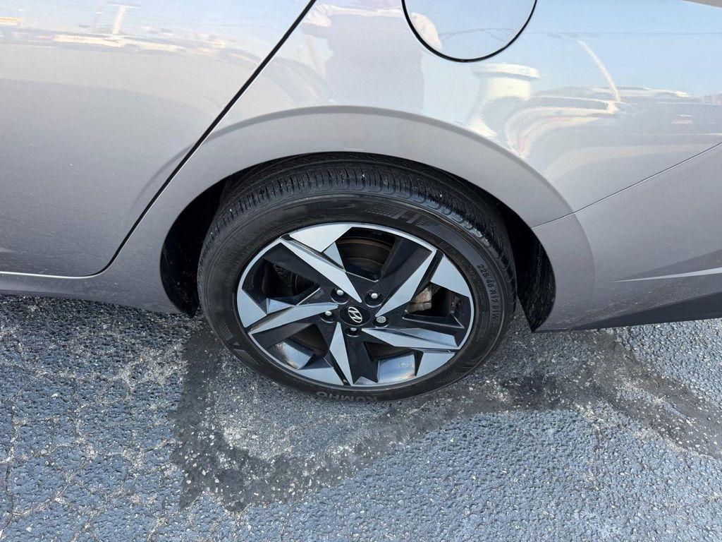 Hyundai Elantra SEL 2023