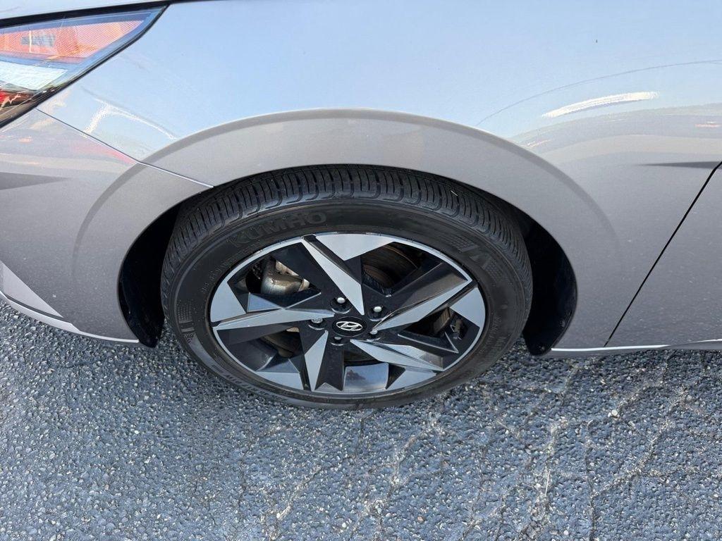 Hyundai Elantra SEL 2023