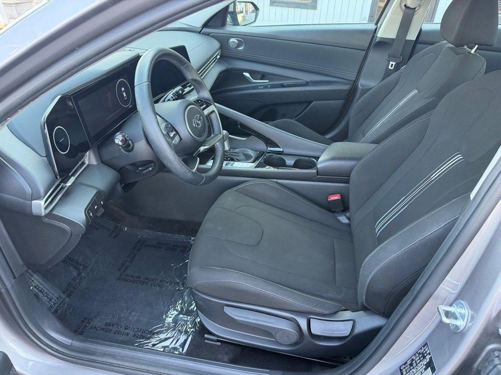 Hyundai Elantra SEL 2023