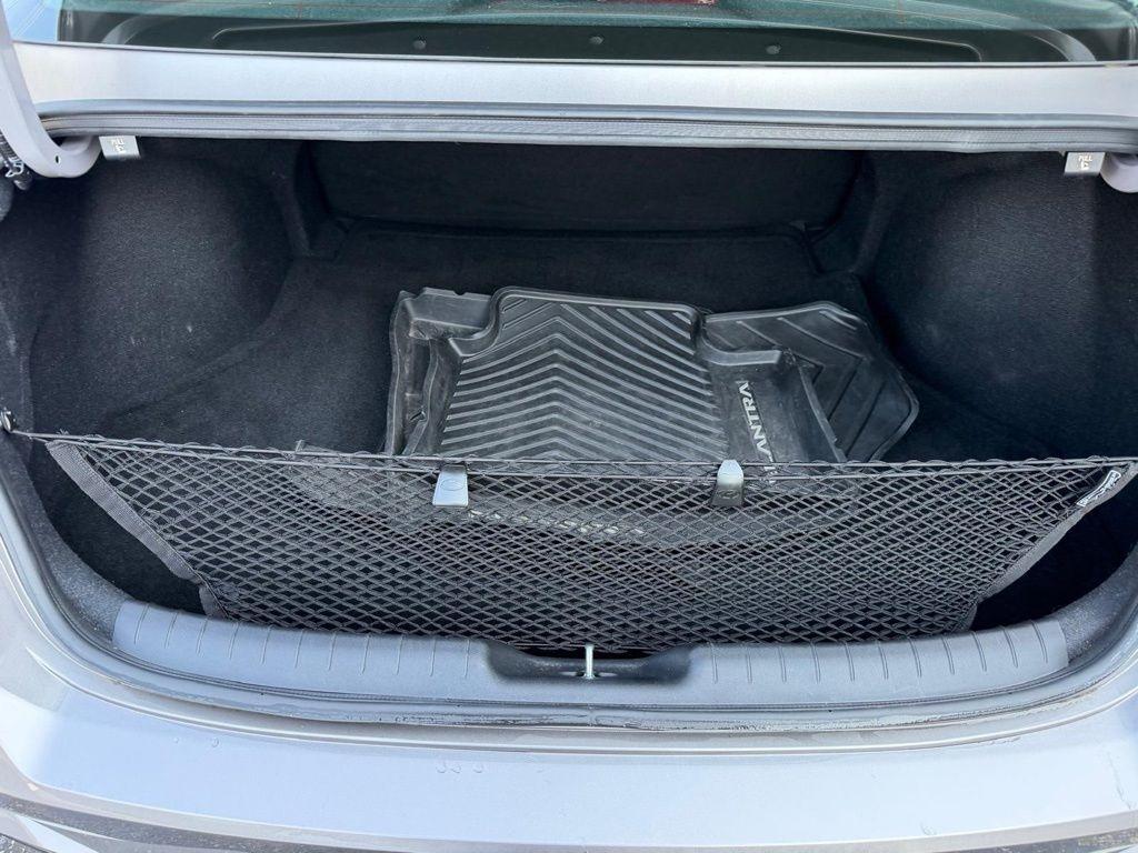 Hyundai Elantra SEL 2023