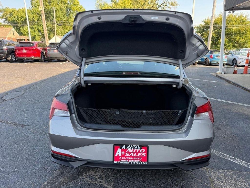Hyundai Elantra SEL 2023