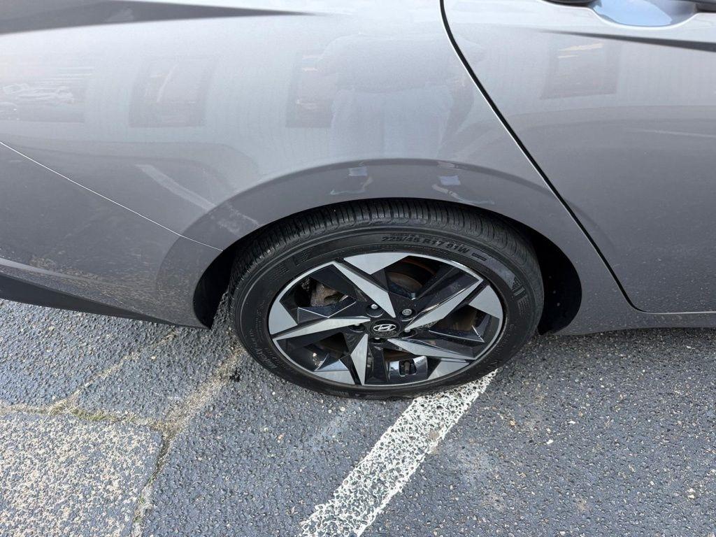 Hyundai Elantra SEL 2023