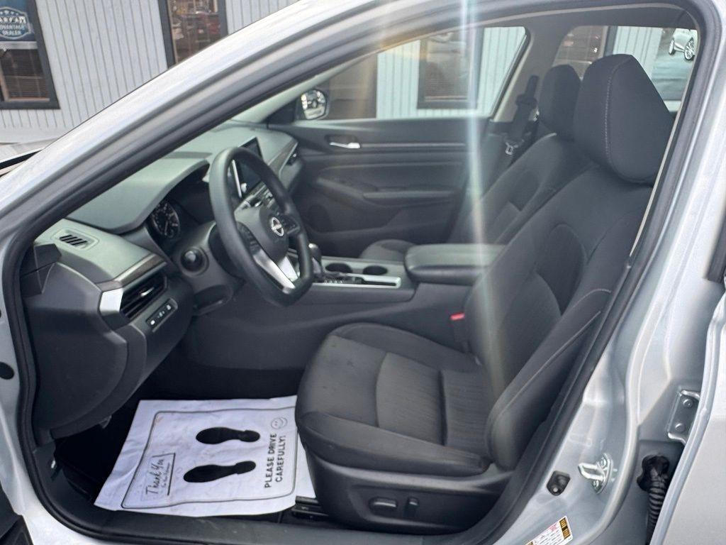 Nissan Altima 2.5 SV 2025