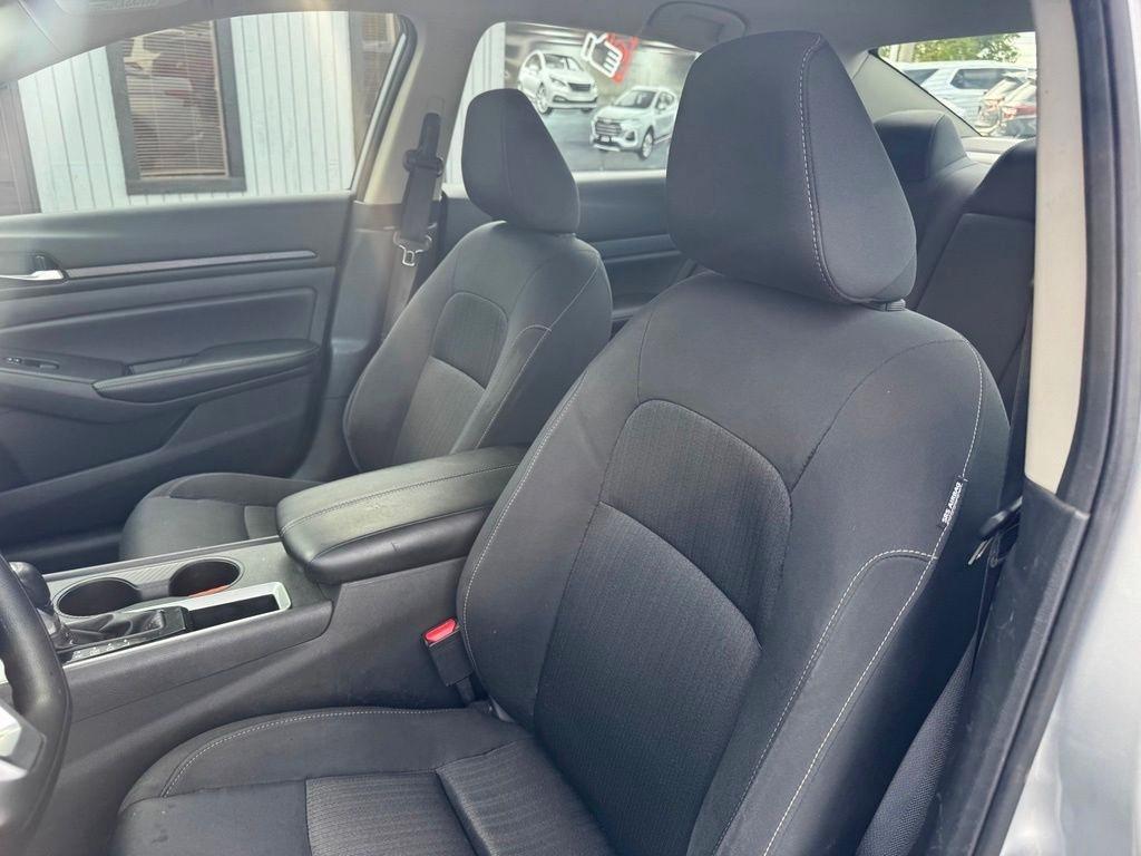 Nissan Altima 2.5 SV 2025