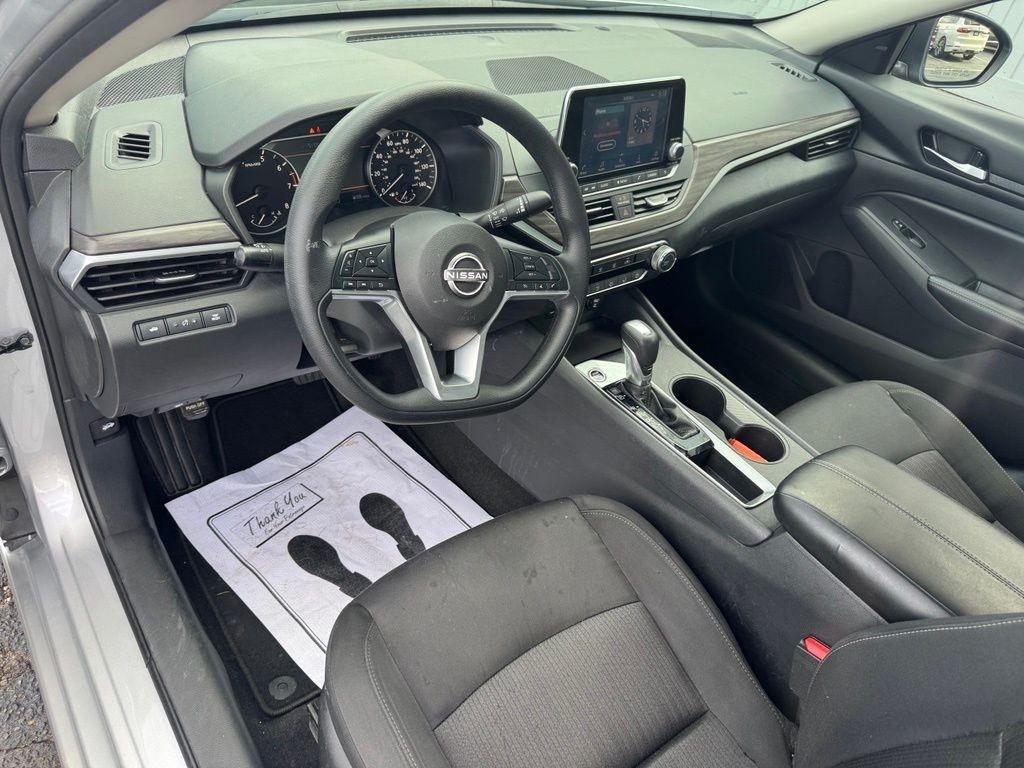 Nissan Altima 2.5 SV 2025