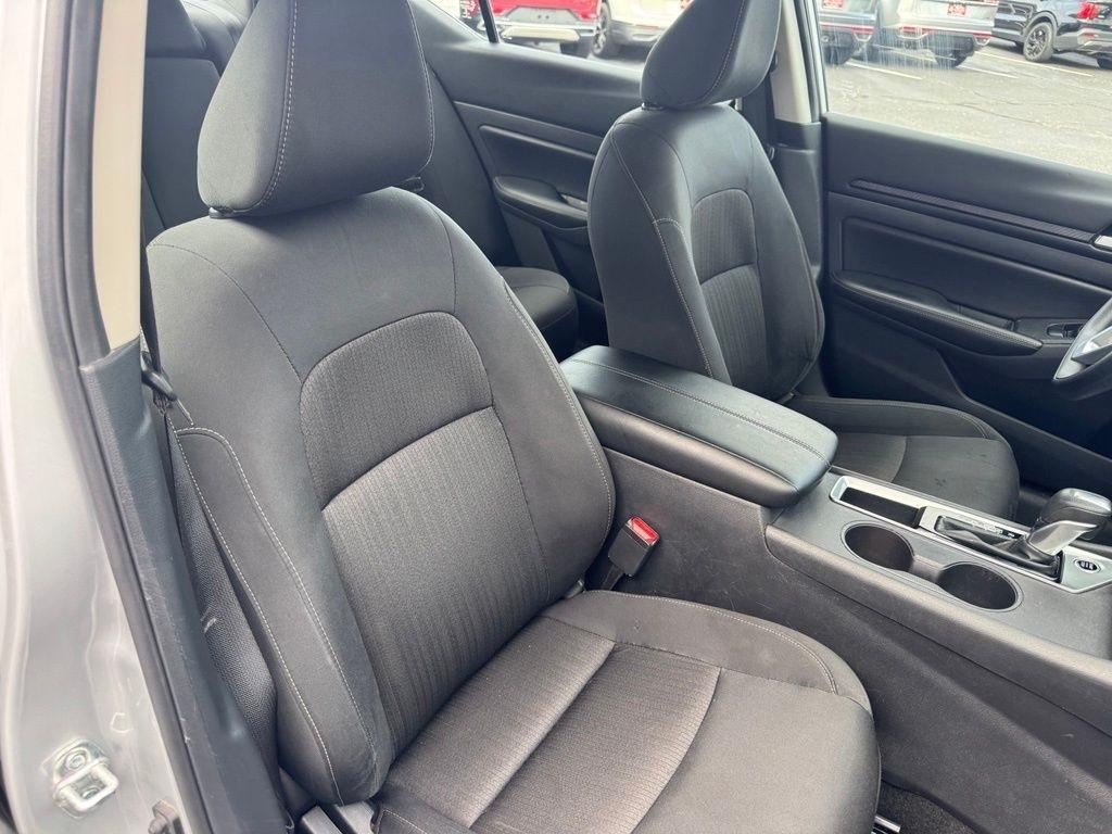 Nissan Altima 2.5 SV 2025
