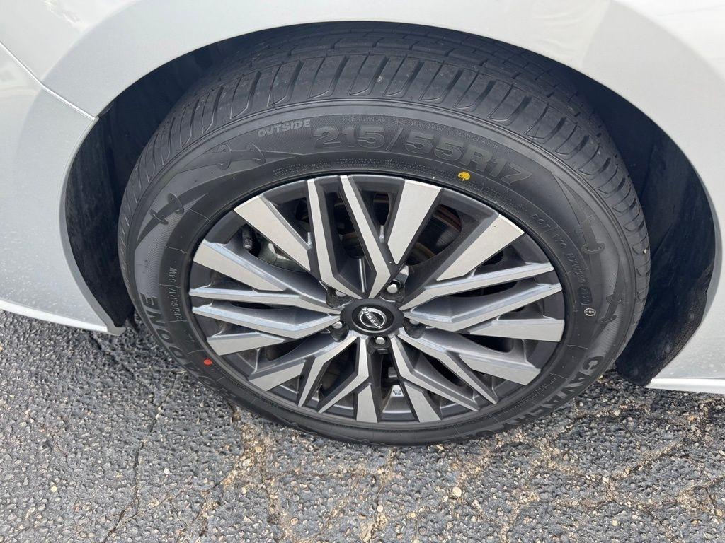 Nissan Altima 2.5 SV 2025