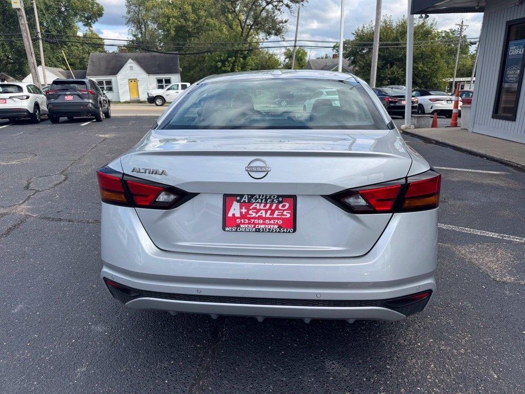 Nissan Altima 2.5 SV 2025